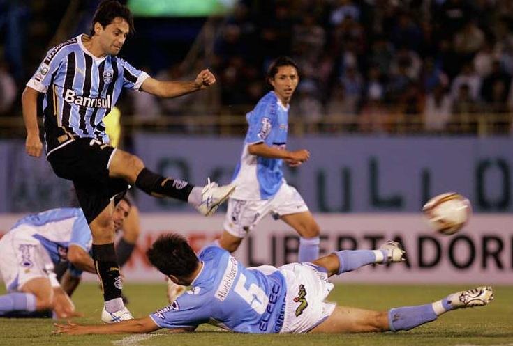 Arquivo:2009.03.25 - Aurora 1 x 2 Grêmio.2.jpg