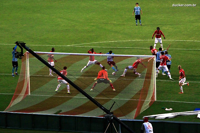 Arquivo:2011.05.01 - Internacional 1 x 1 Grêmio.jpg