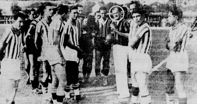 Arquivo:1940.08.11 - Cruzeiro-RS 0 x 2 Grêmio - Foto.jpg