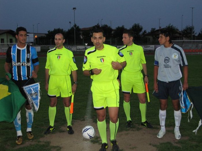 Arquivo:2007.05.24 - Texotlicuauhtollo 0 x 7 Grêmio (Sub-20).2.jpg