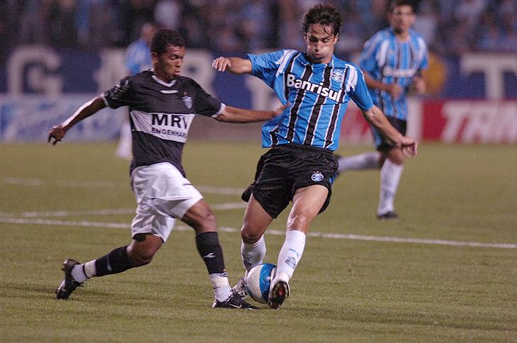 Arquivo:2007.10.03 - Grêmio 2 x 2 Atlético Mineiro.1.jpg