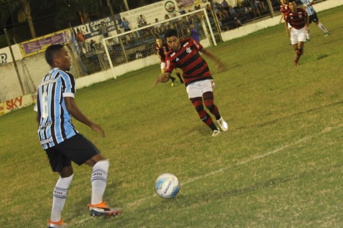 Arquivo:2019.01.25 - Grêmio 2 x 0 Flamengo (Sub-17) - imagem jogo.jpg