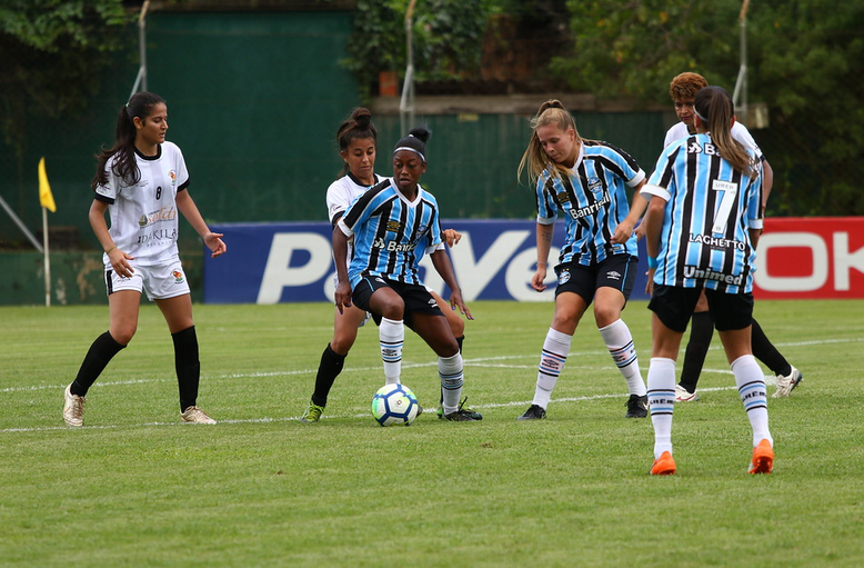 Arquivo:2019.04.13 - Grêmio (feminino) 7 x 0 Moreninhas (feminino).3.png