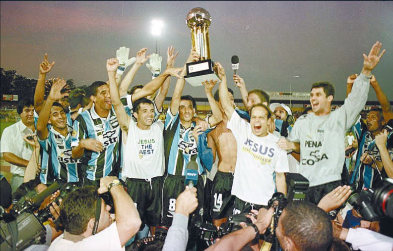 Arquivo:1999.04.25 - Paraná 0 x 1 Grêmio - foto1.jpg