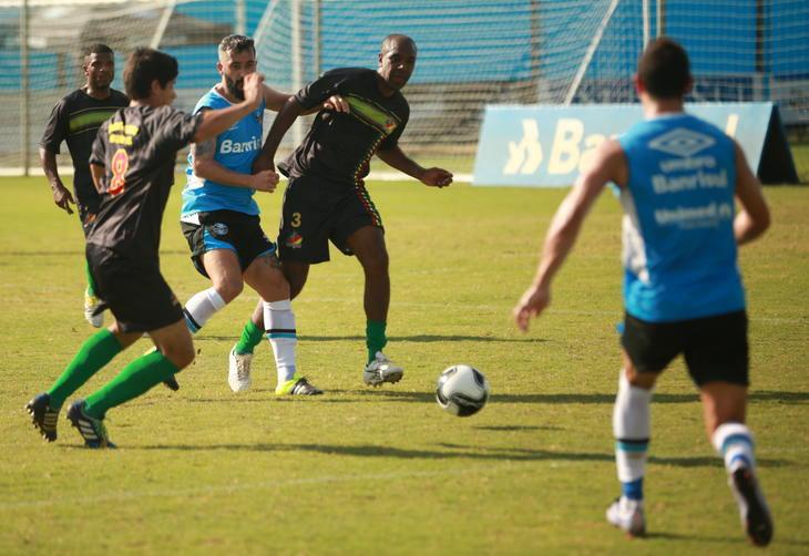 Arquivo:Grêmio 3x0 SIAPERGS.jpg