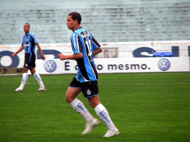 Arquivo:2009.08.17 - Grêmio 1 x 1 Ypiranga (B).2.jpg