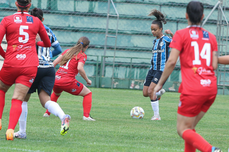 Arquivo:2020.12.06 - Grêmio (feminino) 12 x 0 Oriente (feminino).2.png
