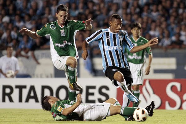 Arquivo:2011.02.17 - Grêmio 3 x 0 Oriente Petrolero.jpg