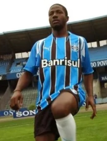 Arquivo:Ondigui Adams.jpg