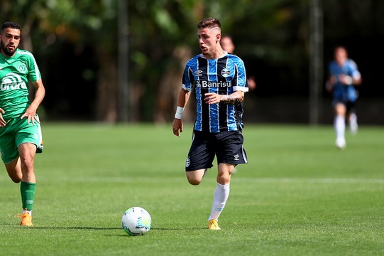 Arquivo:2020.11.01 - Grêmio 5 x 0 Chapecoense (Sub-20) - imagem jogo.jpg