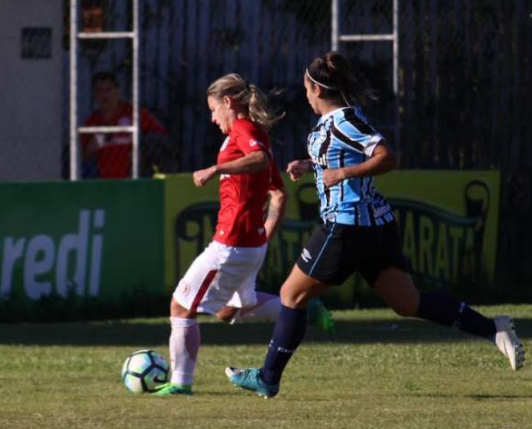 Arquivo:2018.05.23 - Grêmio (feminino) 1 x 5 Internacional (feminino).png
