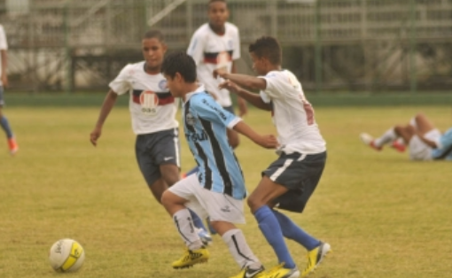 Arquivo:2013.01.25 - Grêmio 0 x 3 Bahia (Sub-15).foto1.png