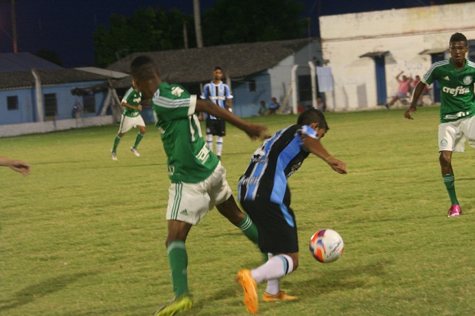 Arquivo:2016.01.20 - Grêmio 3 x 1 Palmeiras (Sub-17).1.jpg