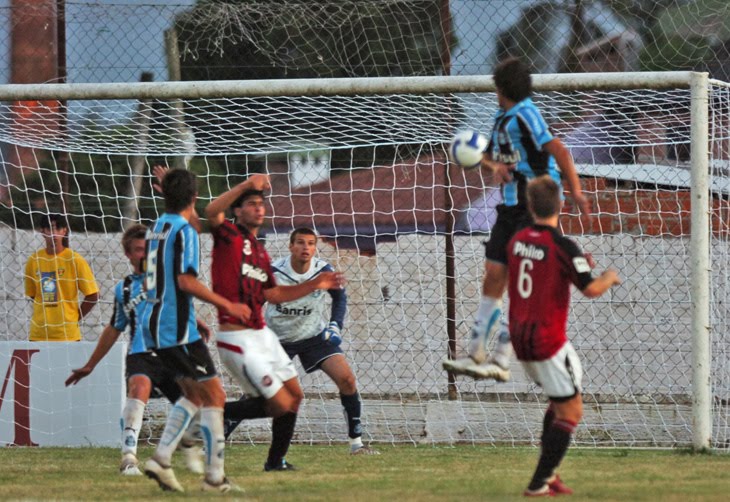 Arquivo:2009.12.08 - Grêmio 1 x 4 Athletico Paranaense (Sub-20).jpg
