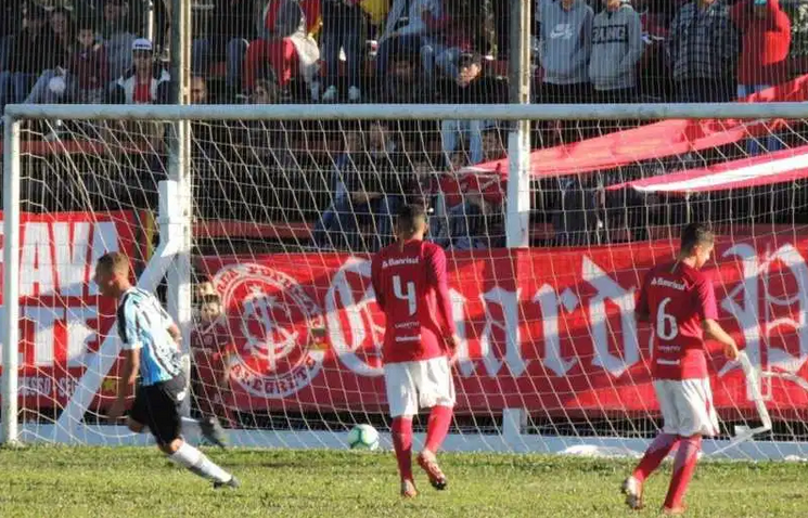 Arquivo:2019.07.28 - Grêmio 2 x 1 Internacional (Sub-13).2.png