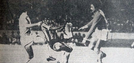 Arquivo:1975.02.19 - Grêmio 0 x 1 Seleção Uruguaia - Foto B.jpg
