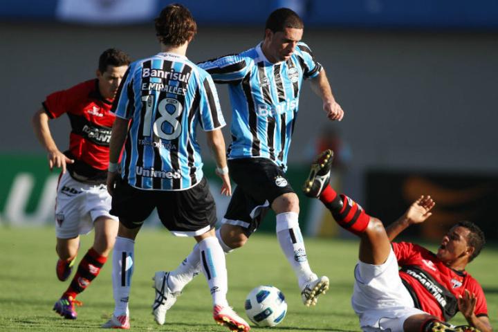 Arquivo:2011.08.21 - Atlético Goianiense 1 x 0 Grêmio.jpg