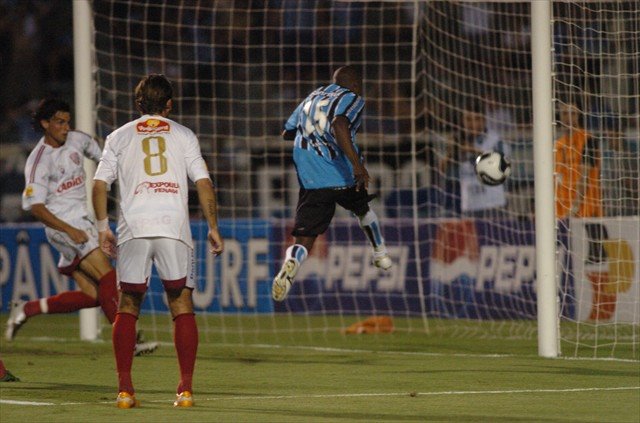 Arquivo:2009.03.30 - Grêmio 2 x 0 São Luiz.jpg