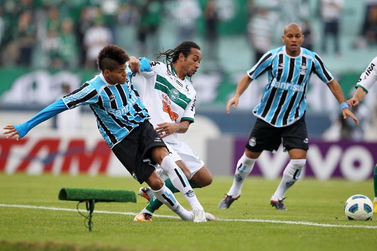 Arquivo:2011.07.10 - Grêmio 2 x 0 Coritiba.2.jpg