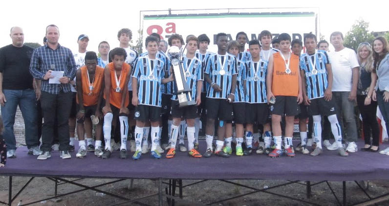 Arquivo:2012.05.20 - Grêmio 1 x 2 São José (Sub-15).2.png