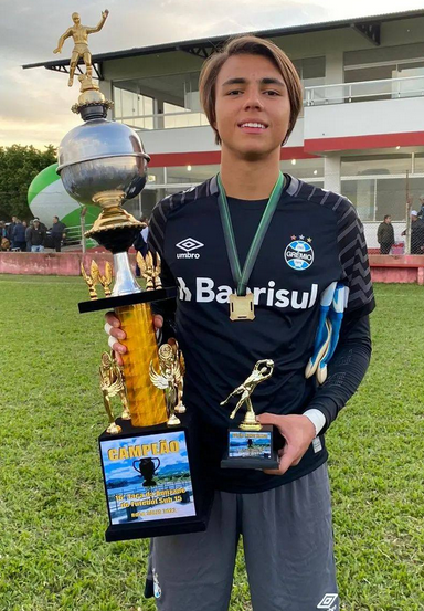 Arquivo:Mateus Smaniotto Bertolo.2.png