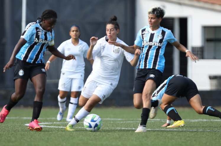 Arquivo:2023.03.22 - Santos 1 x 4 Grêmio (Feminino Sub-20).foto1.png