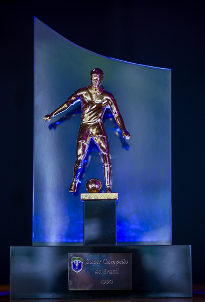 Arquivo:Supercopa 90 Troféu.png