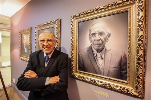 Arquivo:Hélio Volkmer Dourado - Foto 6.jpg