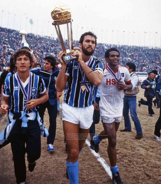 Arquivo:Masahide Tomikoshi2.jpg