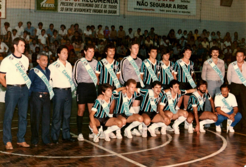 Arquivo:1981 Futebol de Salão.foto1.png