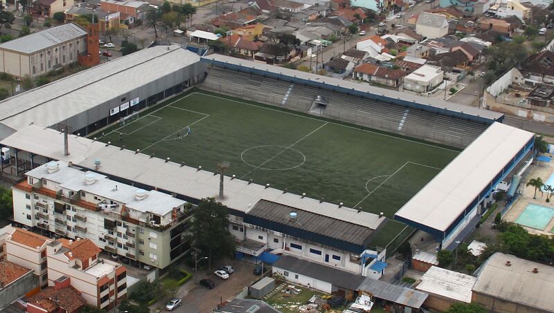 Arquivo:Estádio Francisco Novelletto Neto.jpg