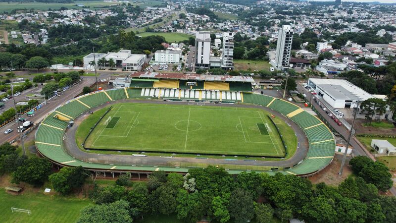 Arquivo:Estádio Olímpico Colosso da Lagoa.jpg